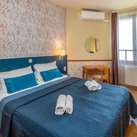 Corvin Hotel Budapest Residence ภายนอก รูปภาพ