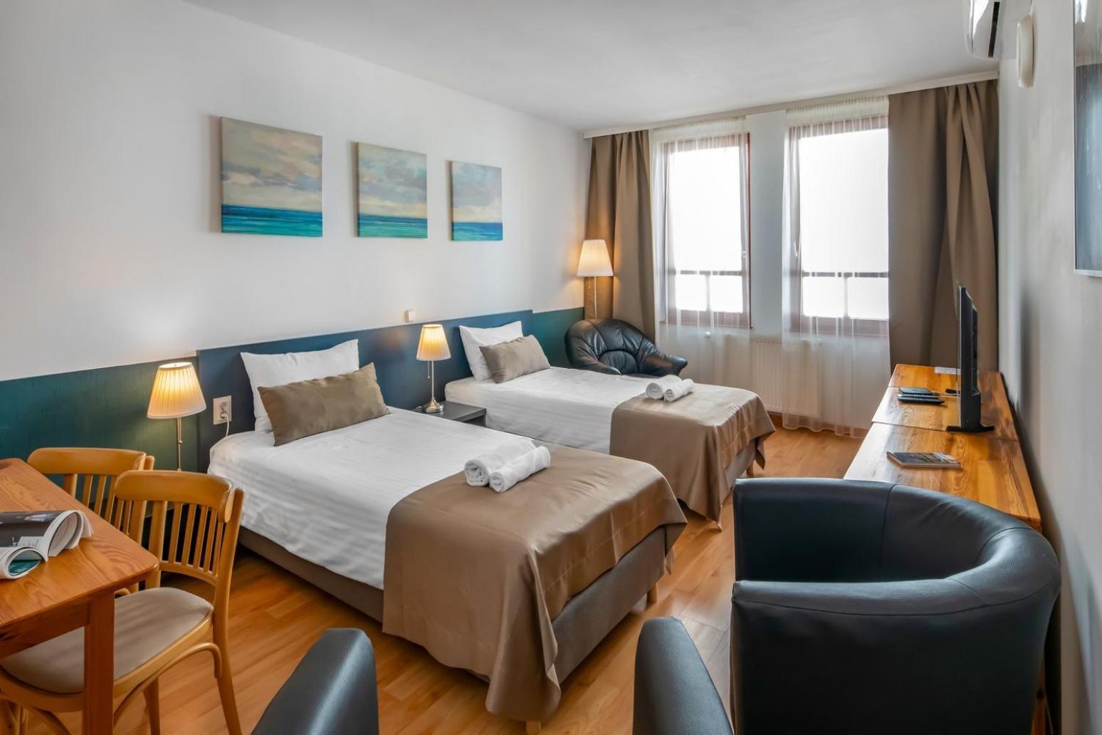 Corvin Hotel Budapest Residence ภายนอก รูปภาพ