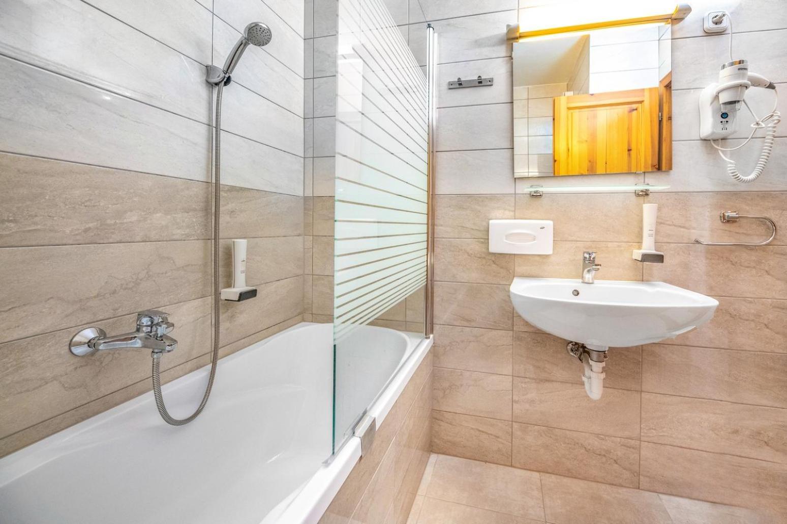 Corvin Hotel Budapest Residence ภายนอก รูปภาพ