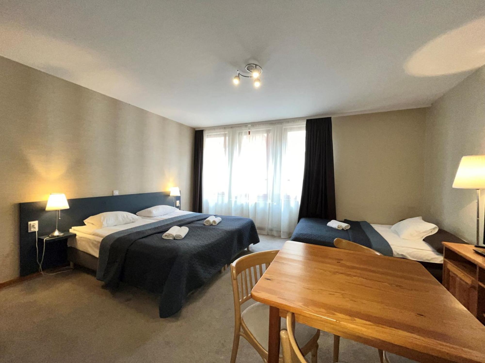 Corvin Hotel Budapest Residence ภายนอก รูปภาพ
