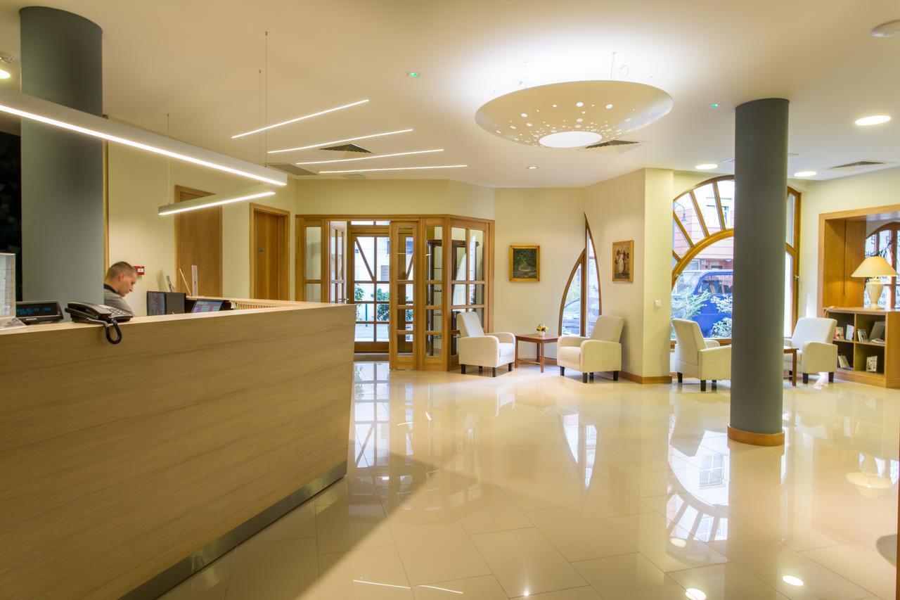 Corvin Hotel Budapest Residence ภายนอก รูปภาพ